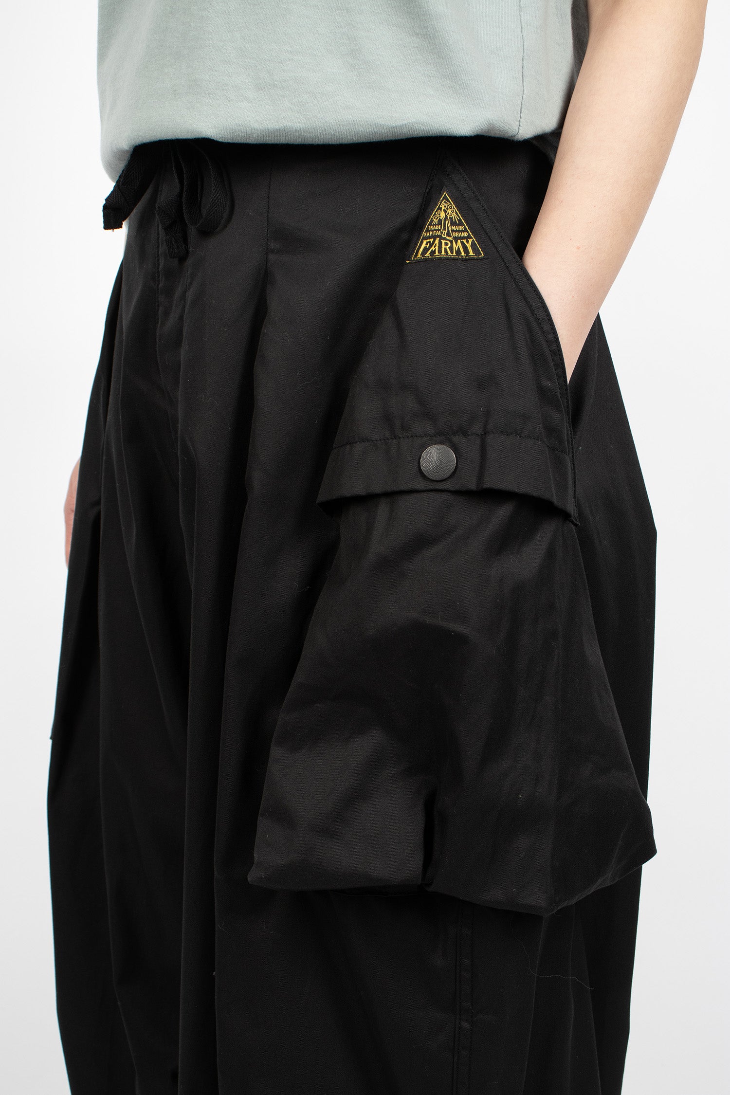 Combed Gabergine Aozai Cargo Pants Black