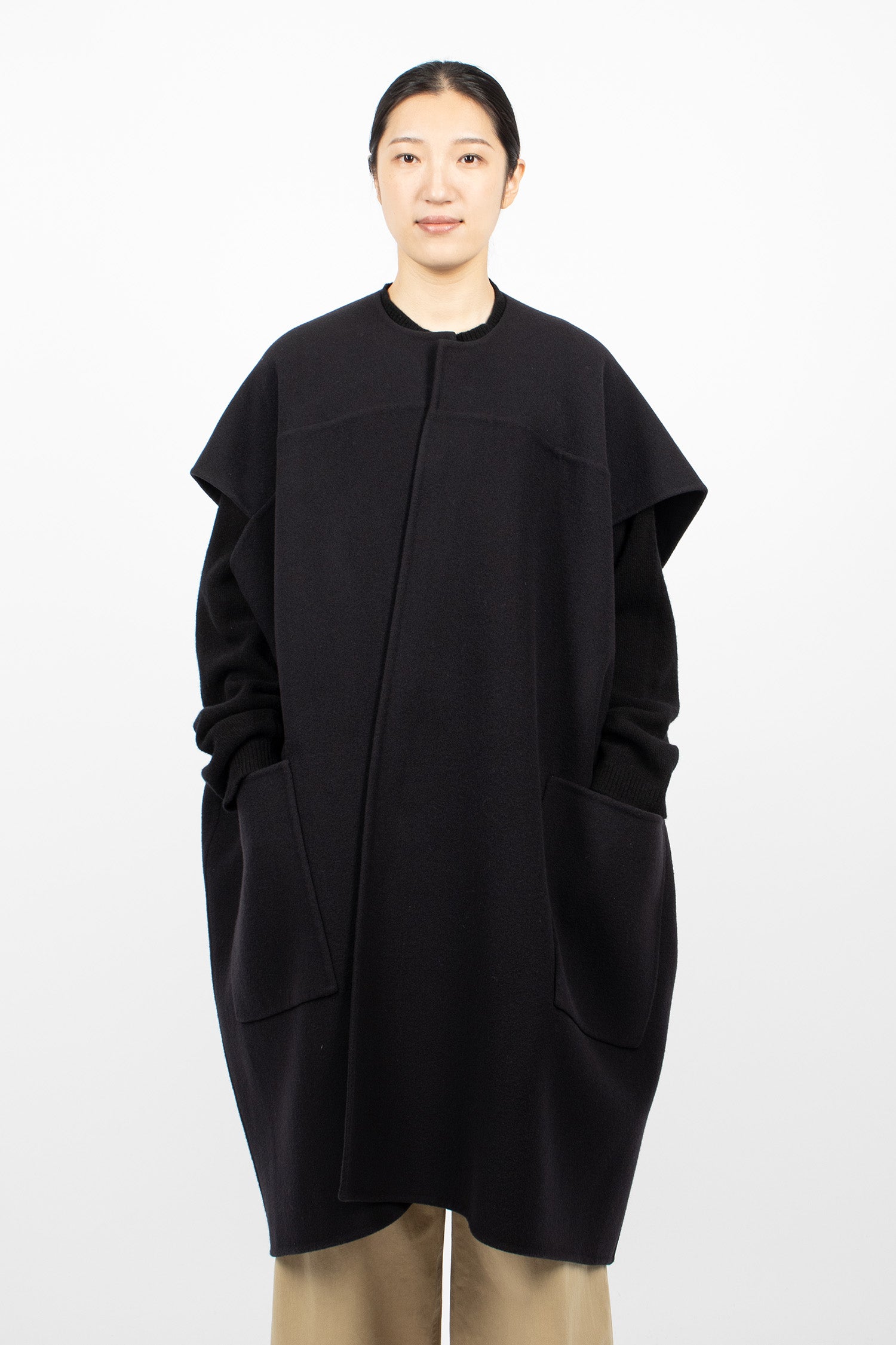 Ciovo Sleeveless Coat Midnight