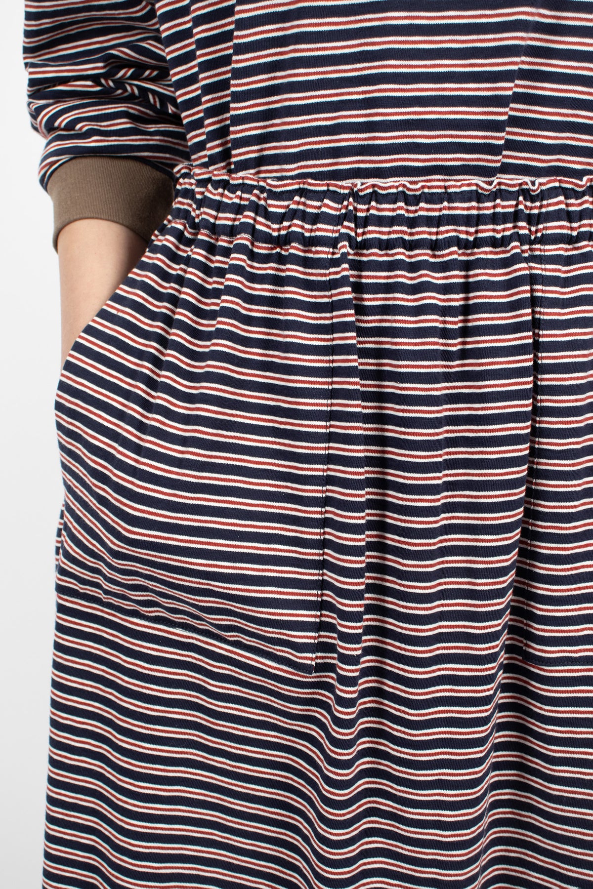 Oma Skirt Navy/Red Stripe